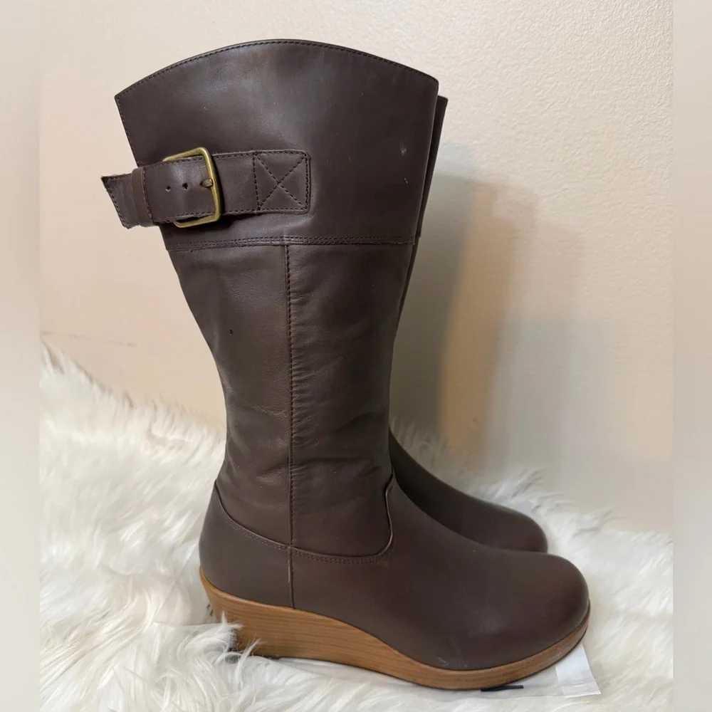 CROCS Brown Wedge Boots